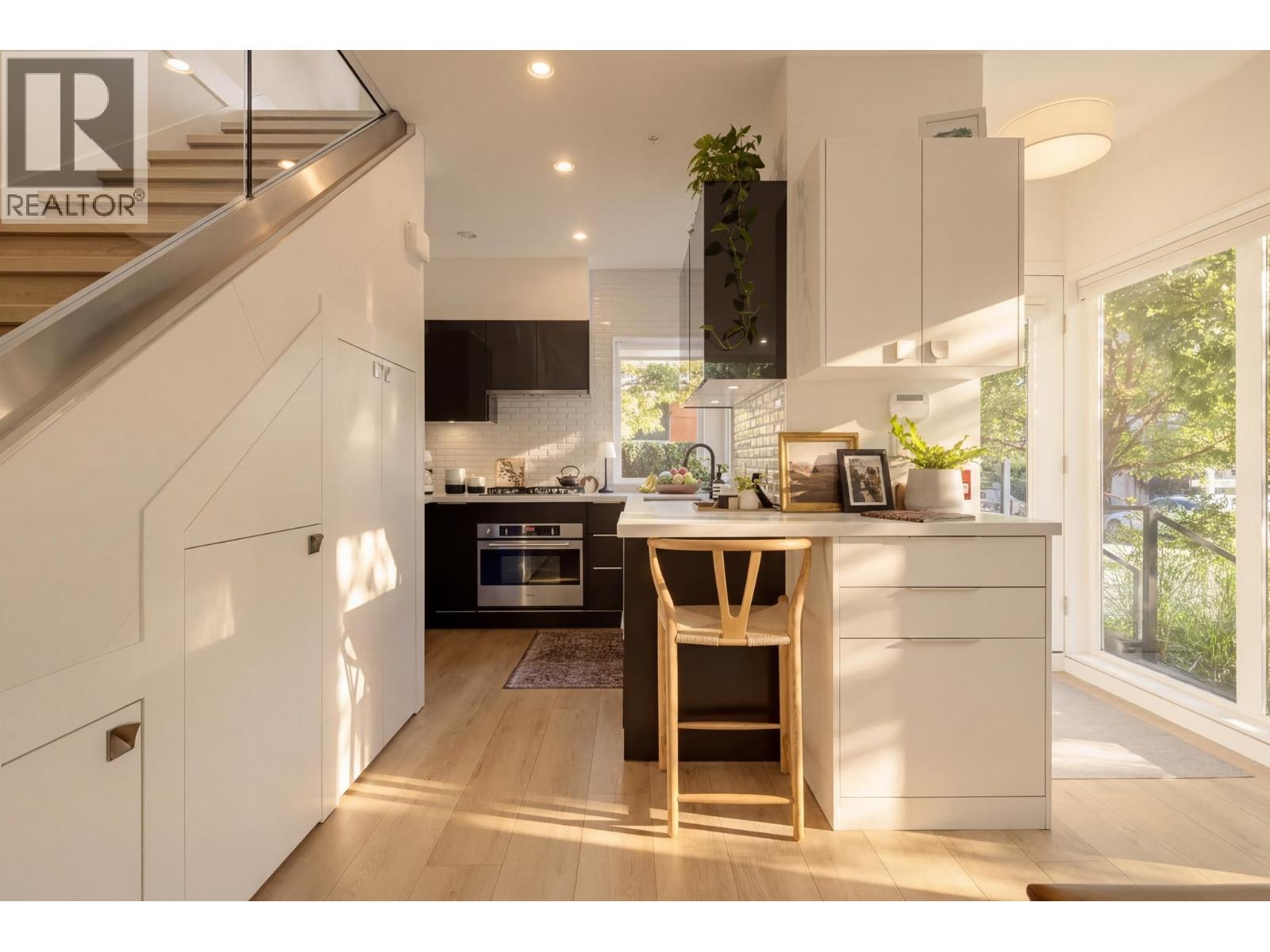 639 VICTORIA DRIVE, Vancouver — photo 8