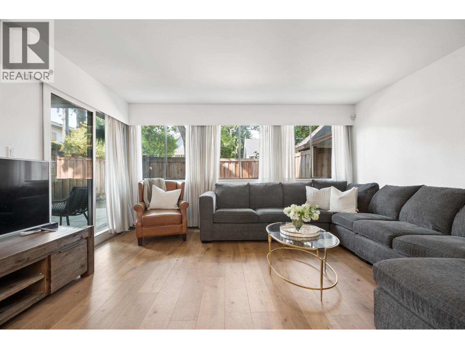 106 316 CEDAR STREET, New Westminster — photo 3