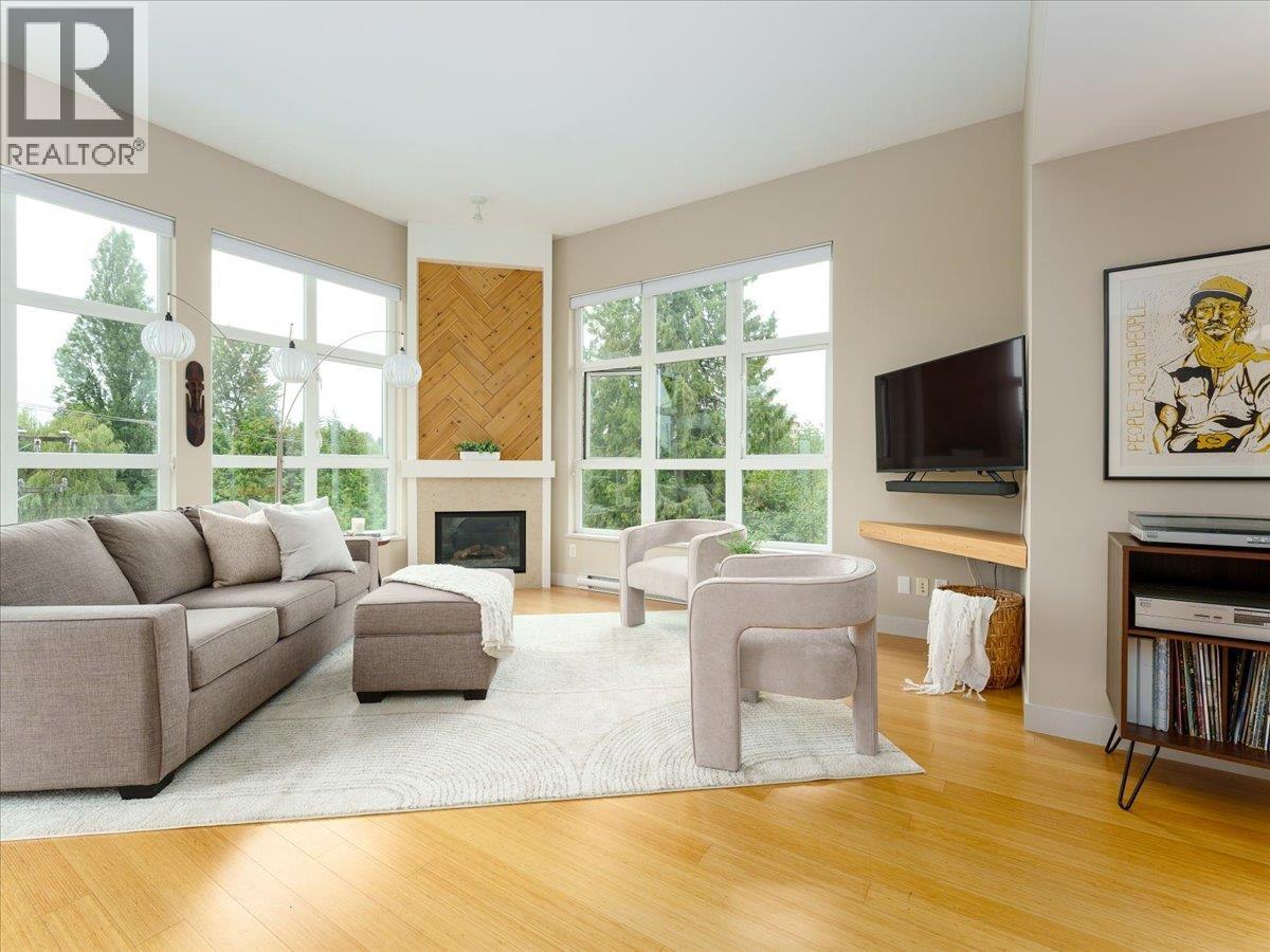 402 3732 MT SEYMOUR PARKWAY, North Vancouver — photo 1