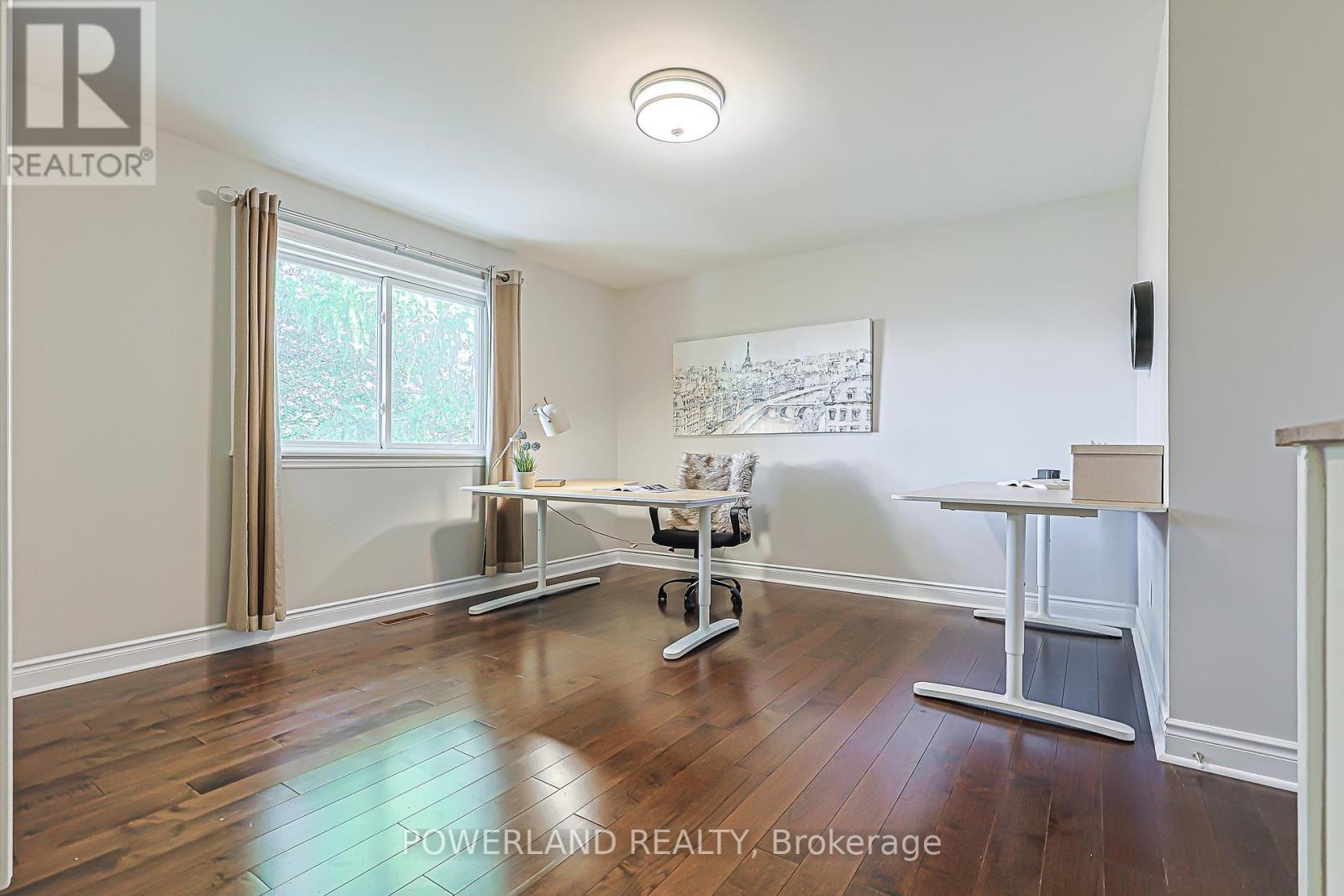 61 ADDINGTON SQUARE - Image 36