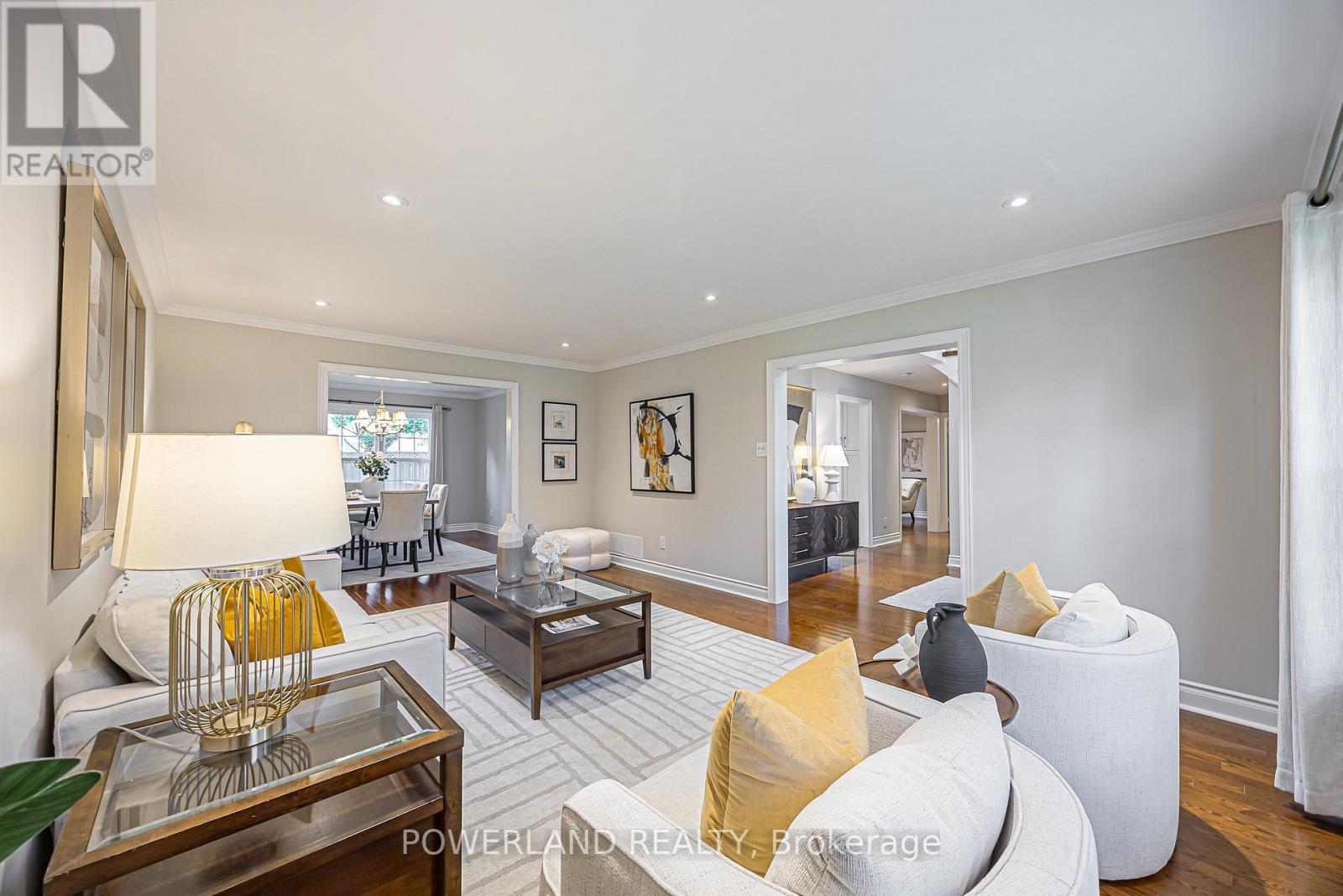 61 ADDINGTON SQUARE - 9
