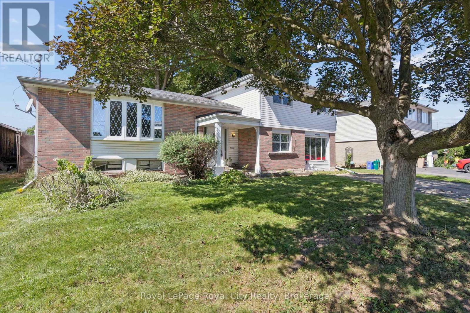 Photo of 16 Heather Court