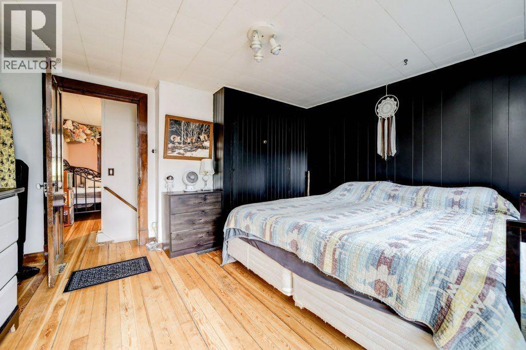 20638 24 Avenue - Image 18
