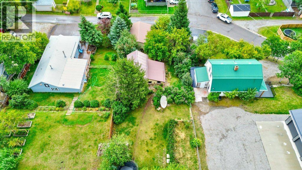 20638 24 Avenue - 38
