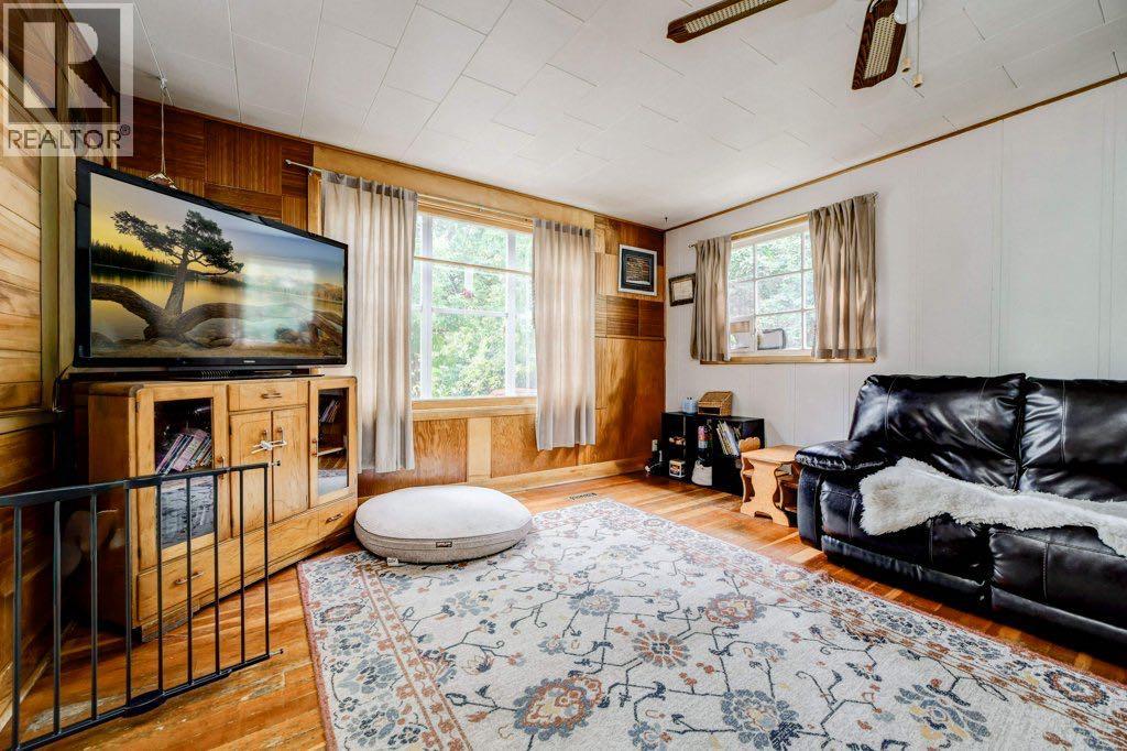 20638 24 Avenue - Image 4
