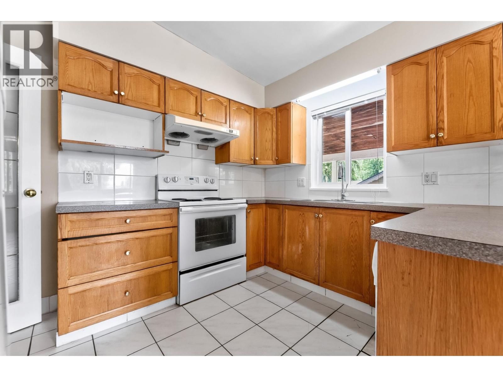 Photo of 469 LAURENTIAN CRESCENT 23