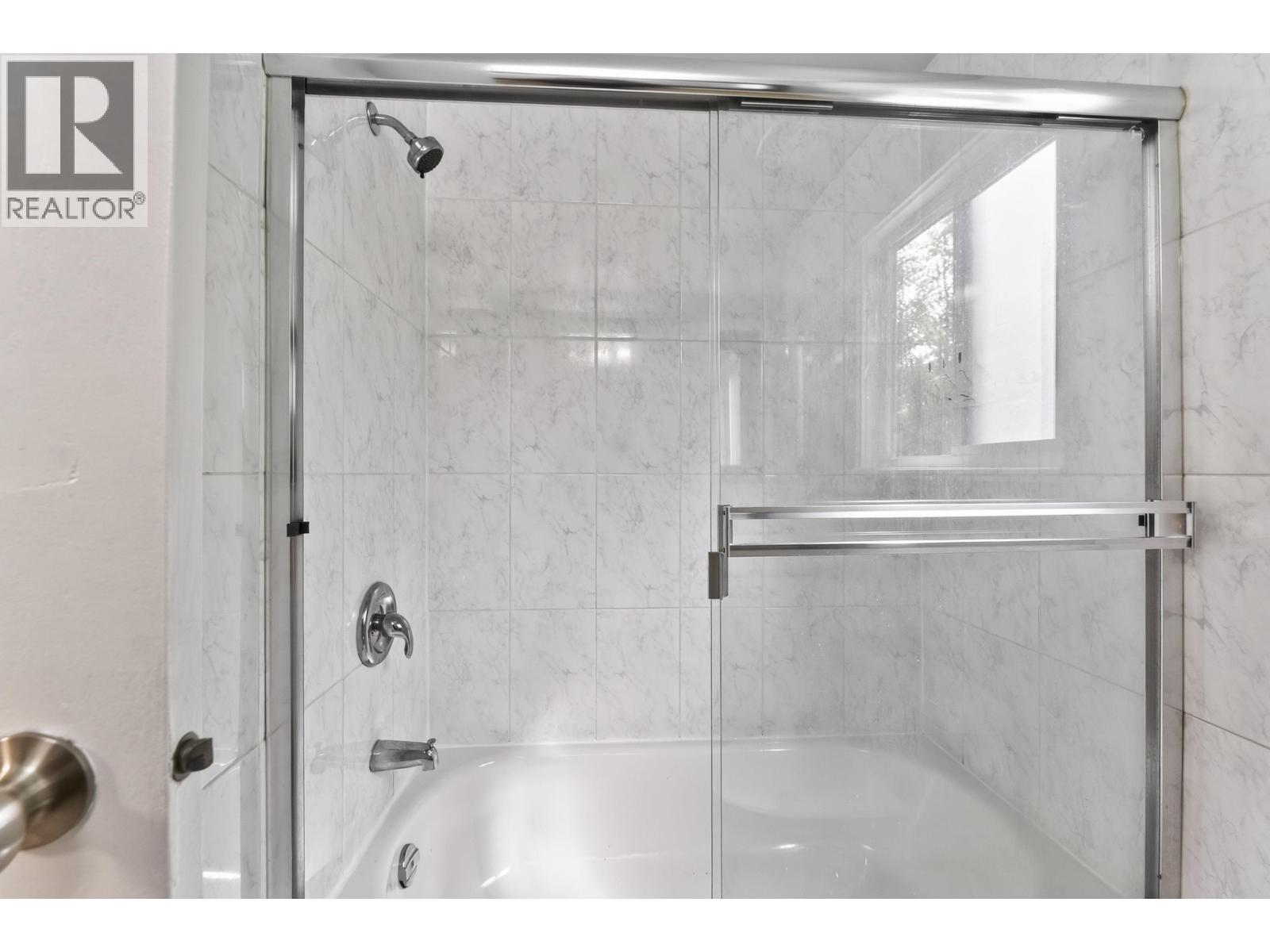 Photo of 469 LAURENTIAN CRESCENT 29