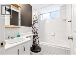 2985 W 16th Avenue, Vancouver, BC V6K3C7 Photo 39