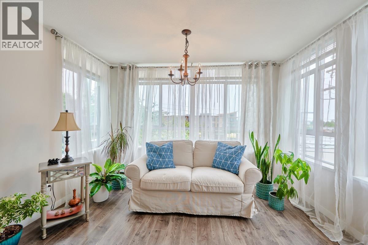307 855 W 16TH STREET, North Vancouver — photo 4