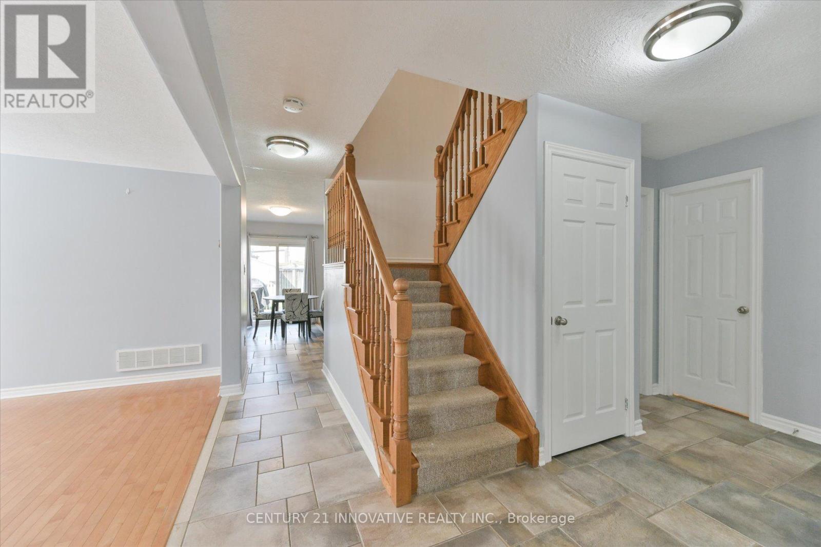 28 EMPIRE DRIVE, Barrie (Innis-Shore) — photo 8