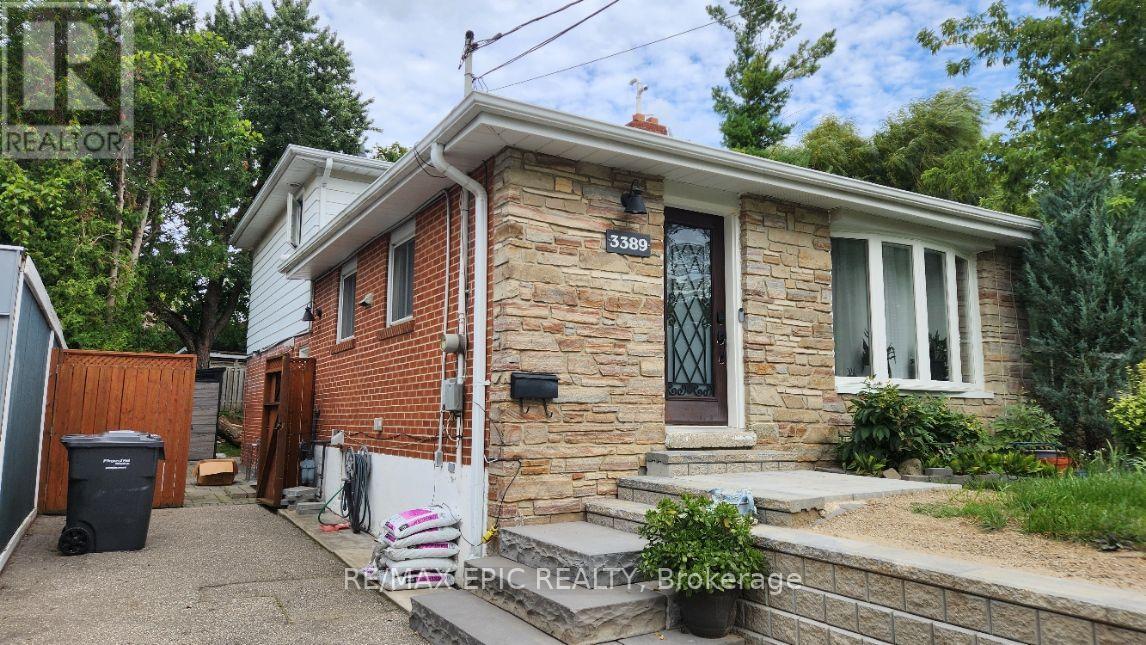 Photo of 3389 Kelowna Court