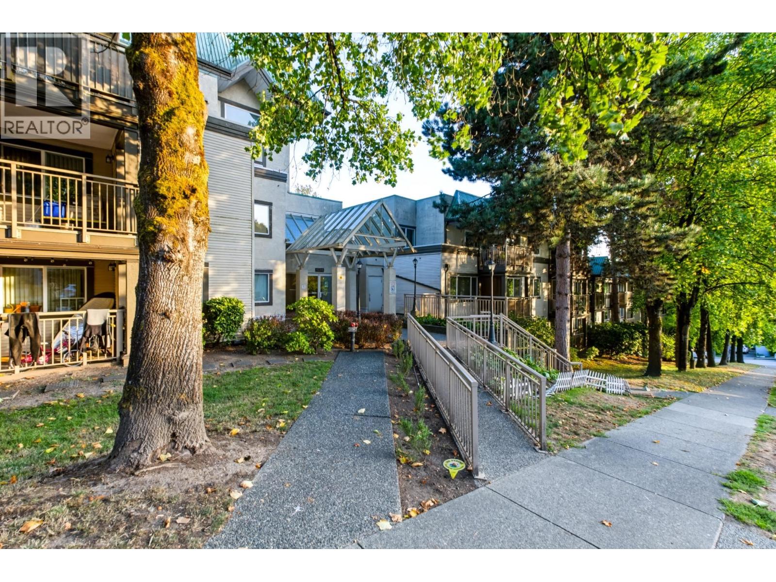 612 1310 CARIBOO STREET, New Westminster — photo 4
