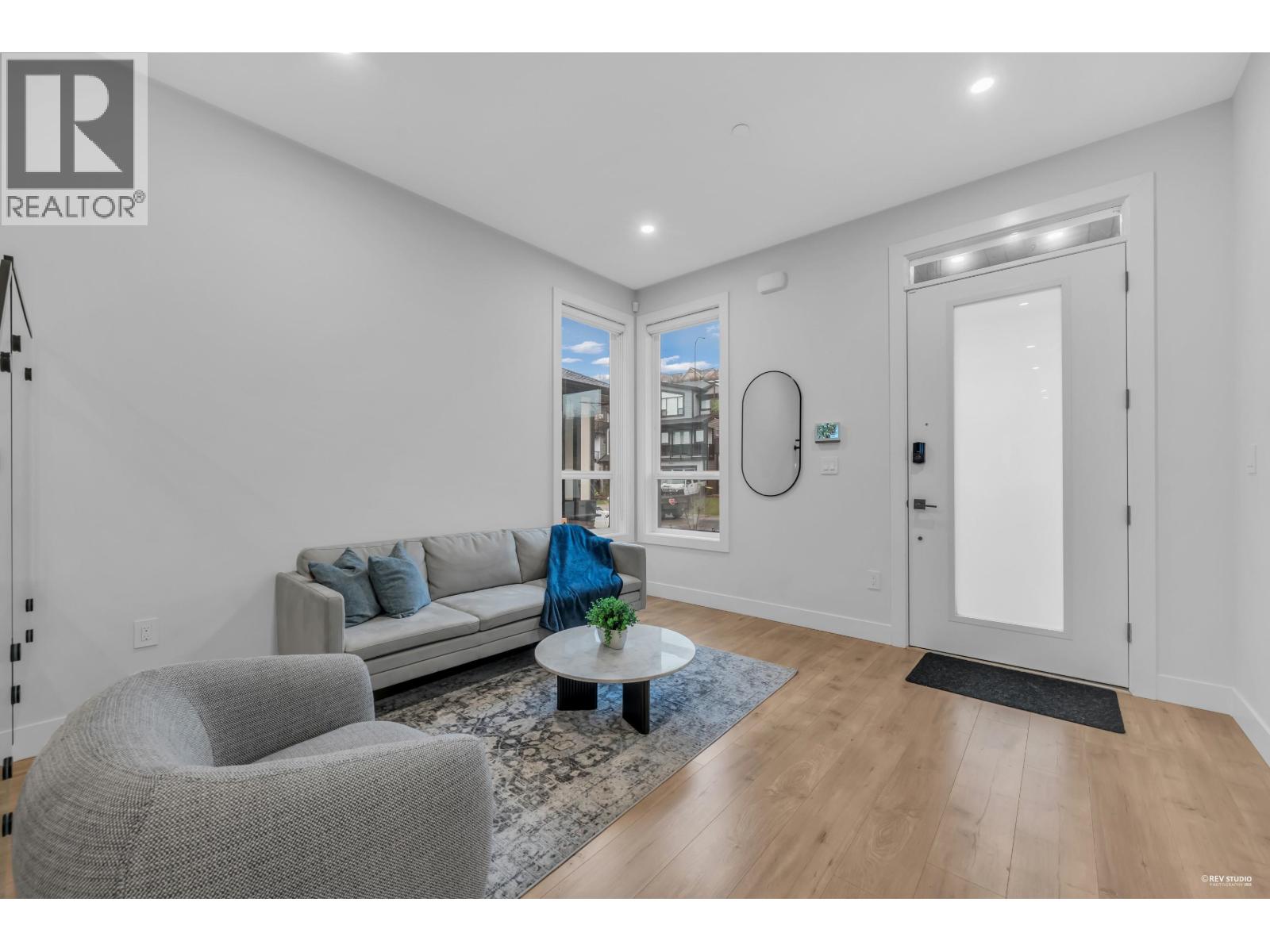 10509 MCVEETY STREET, Maple Ridge — photo 4