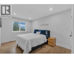10509 Mcveety Street, Maple Ridge, BC V2W0K3 Photo 25