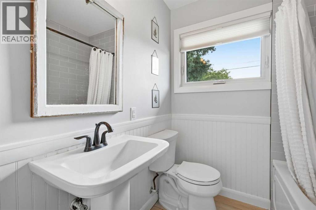 23 Winslow Crescent SW - Image 25