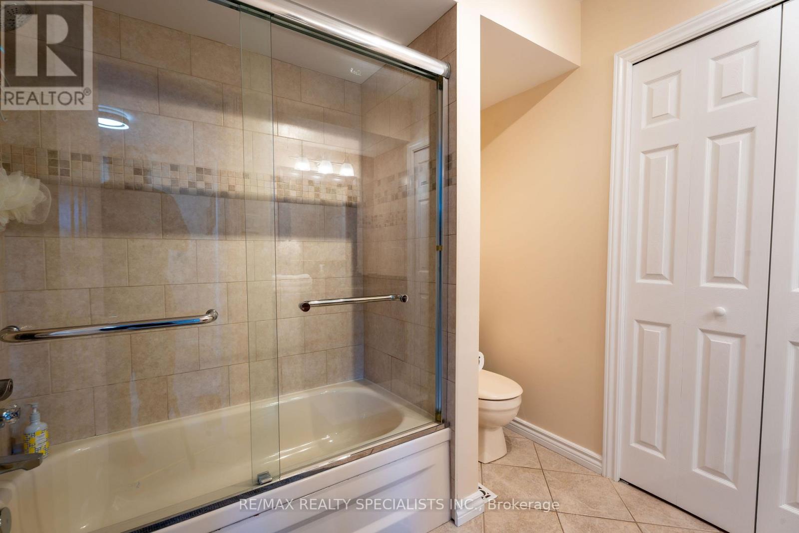 39 PARKSIDE DRIVE - Image 25