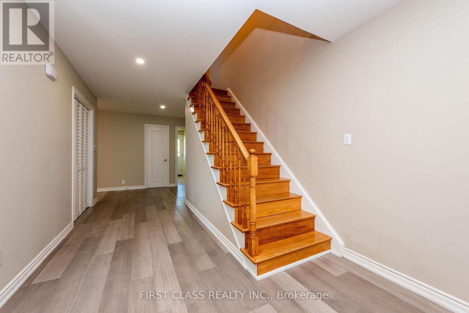 479 ISABELLA AVENUE - 42