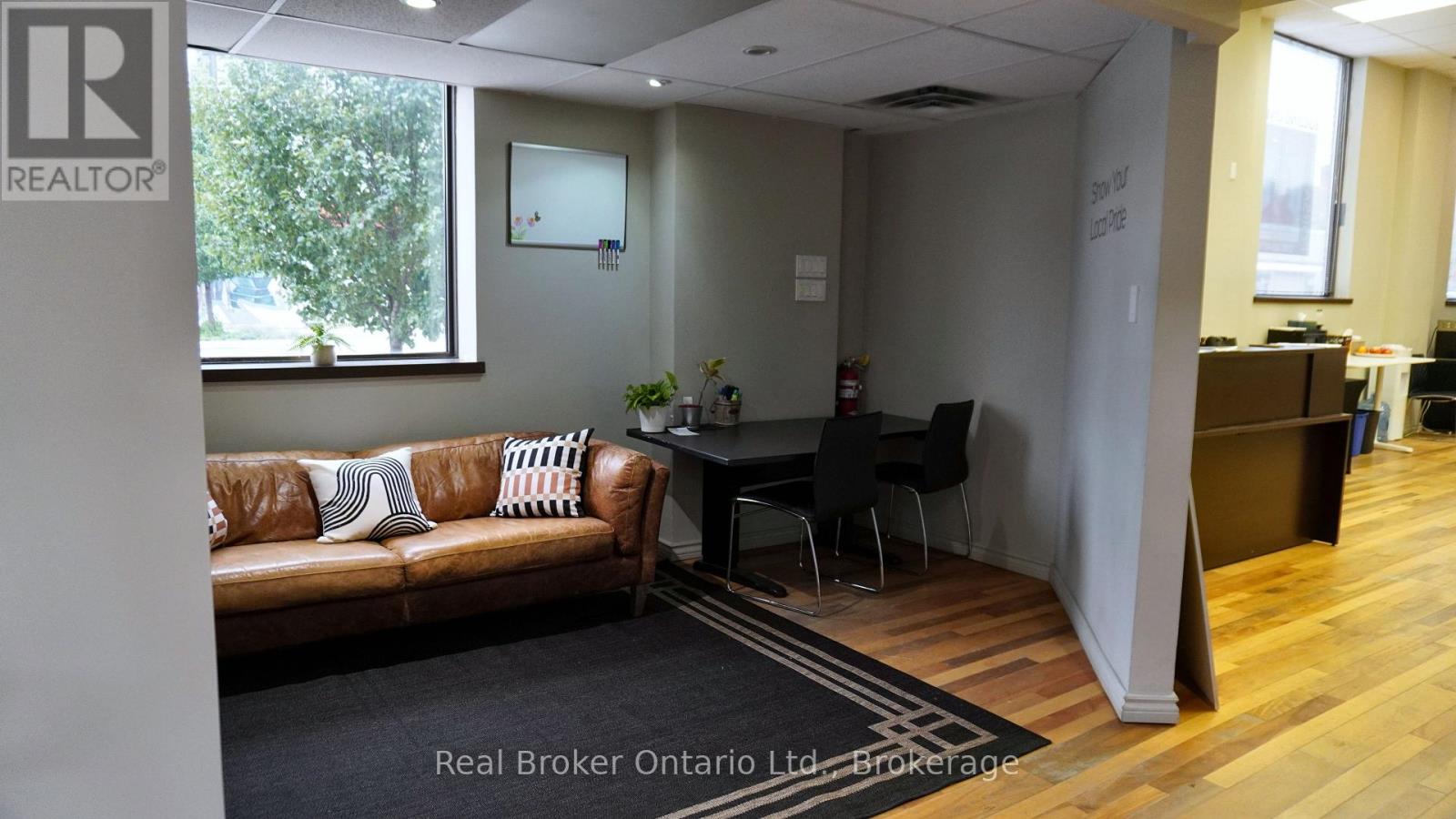 270 KING STREET, Midland — photo 7