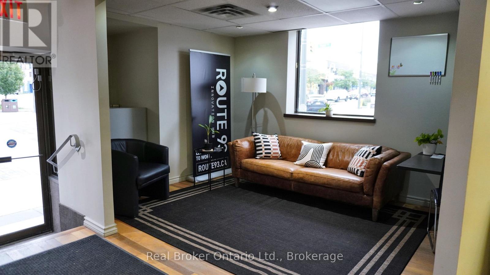 270 KING STREET, Midland — photo 6