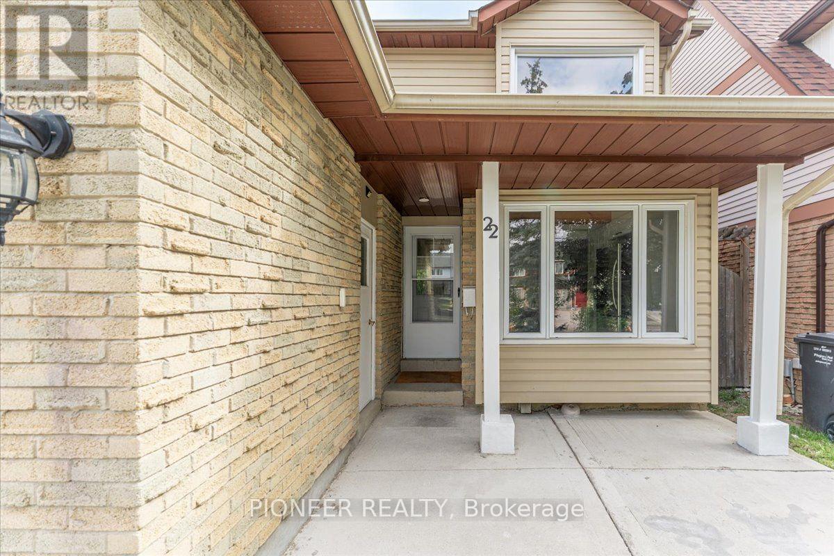 22 WOLVERTON CRESCENT, Brampton (Central Park) — photo 4