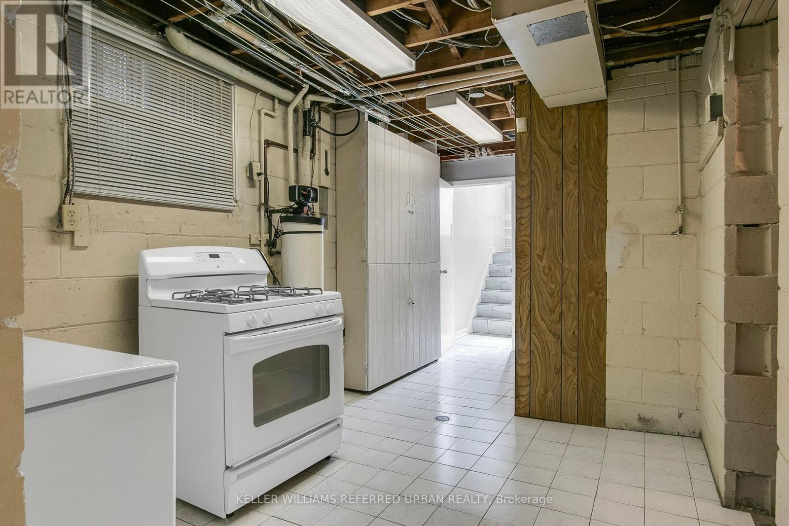 663 BROCK AVENUE - Image 40