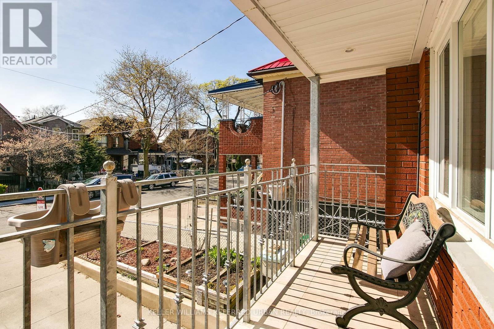 663 BROCK AVENUE, Toronto (Dovercourt-Wallace Emerson-Junction) — photo 9