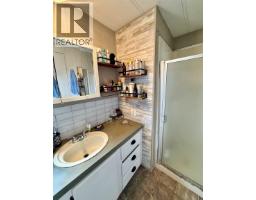 77 770 N 11th Avenue, Williams Lake, BC V2G2M4 Photo 16