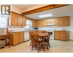 Dining room - 802 Elgin Street, Wallaceburg, ON N8A3C5 Photo 12