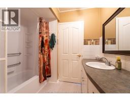 802 Elgin Street, Wallaceburg, ON N8A3C5 Photo 17