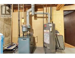 662/664 1 Street Sw, Medicine Hat, AB T1A3Z4 Photo 29