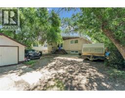 662/664 1 Street Sw, Medicine Hat, AB T1A3Z4 Photo 30