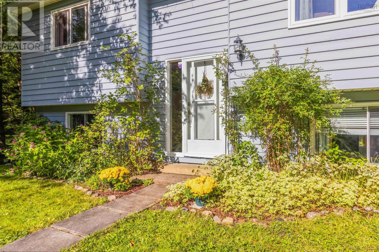 17 HALFWAY LAKE HAMMONDS PLAINS Drive, Maplewood — photo 4