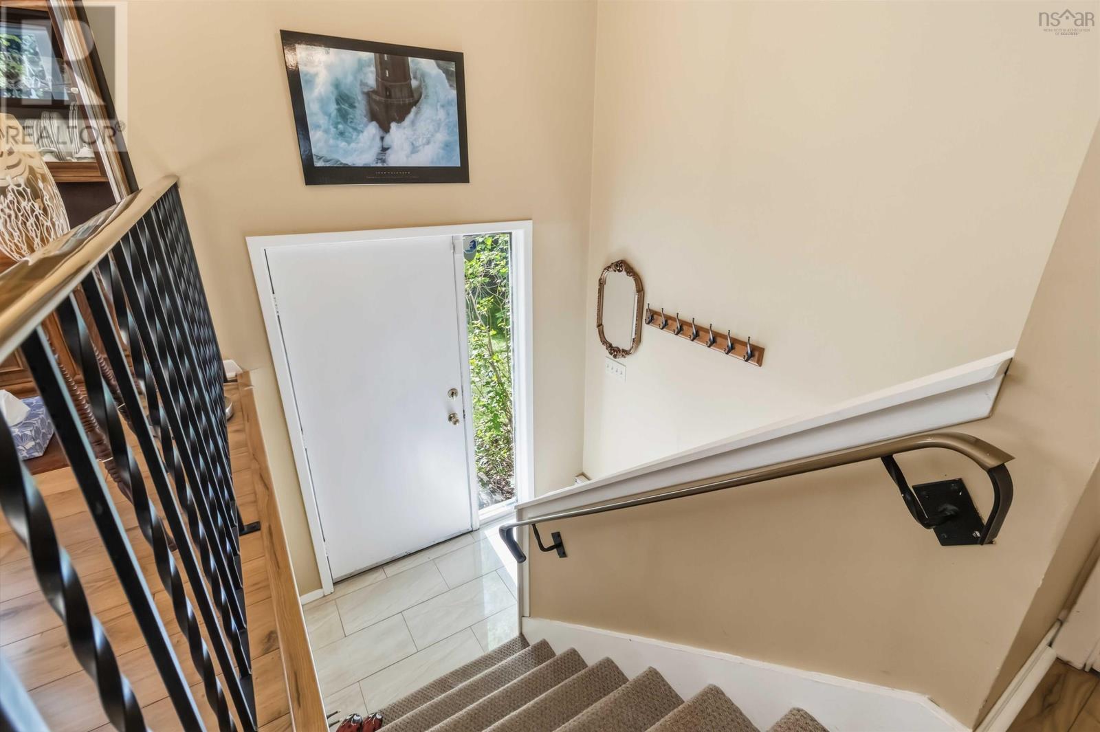17 HALFWAY LAKE HAMMONDS PLAINS Drive, Maplewood — photo 5