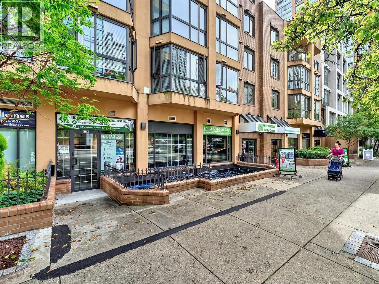 1126 RICHARDS STREET, Vancouver — photo 1