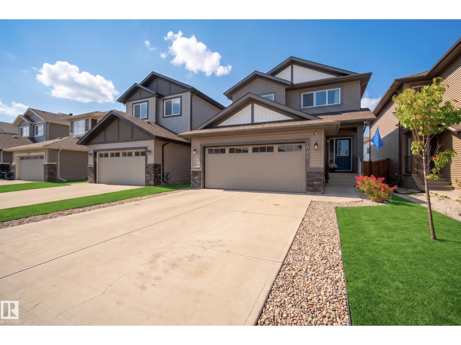 1940 WESTERRA LN - 2