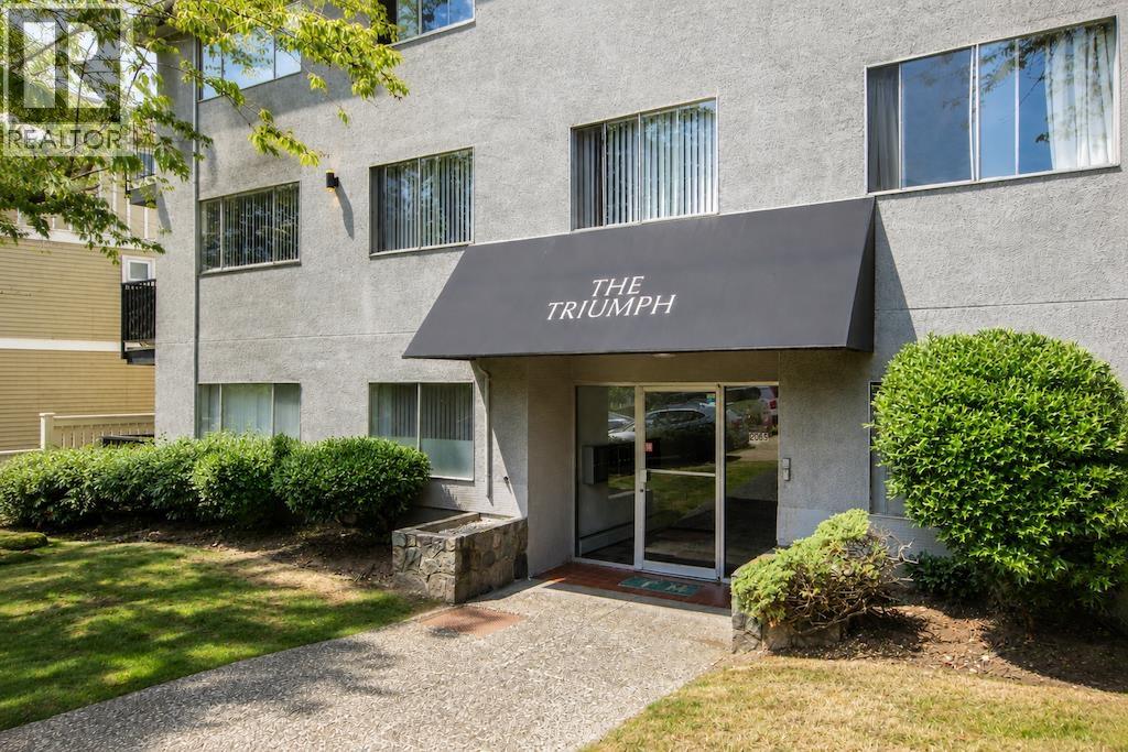 2065 TRIUMPH STREET, Vancouver - Image 1