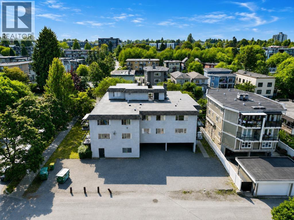 2065 TRIUMPH STREET, Vancouver - Image 1