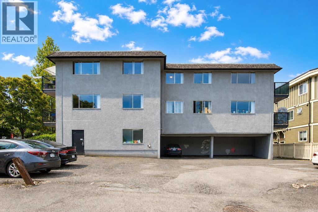 2065 TRIUMPH STREET, Vancouver - Image 1