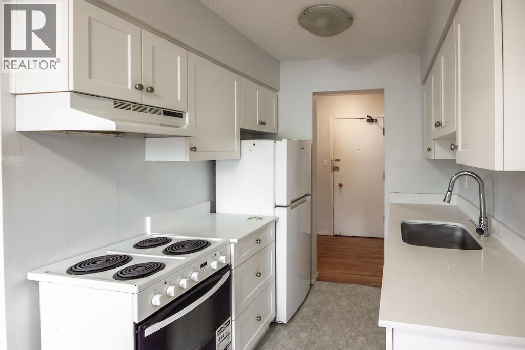 2065 TRIUMPH STREET, Vancouver - Image 1