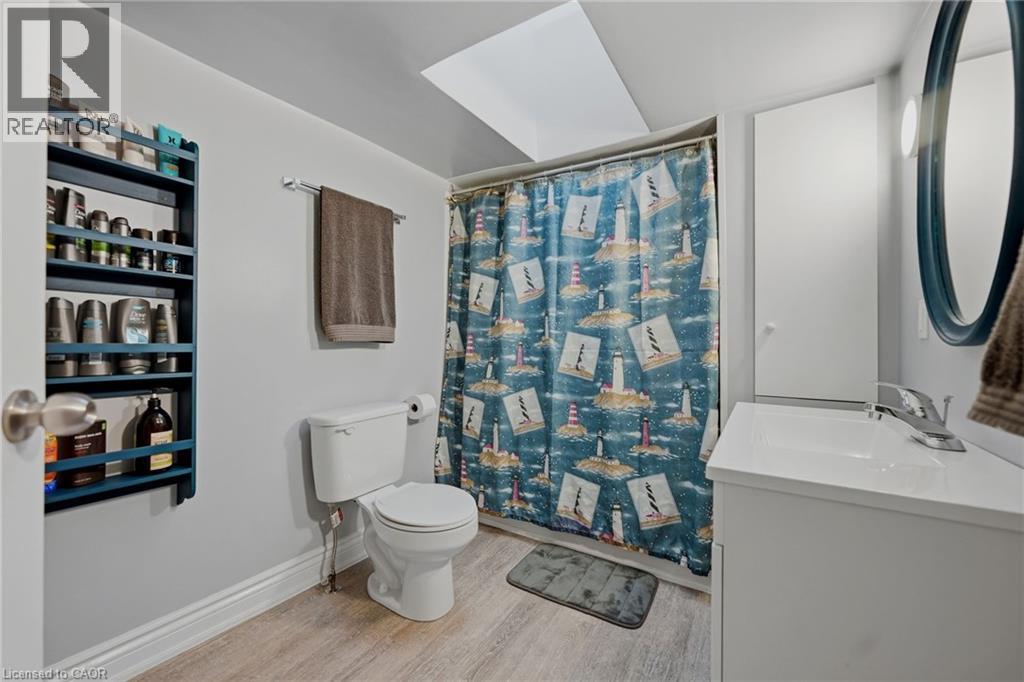 458 DAVIS Street - 34