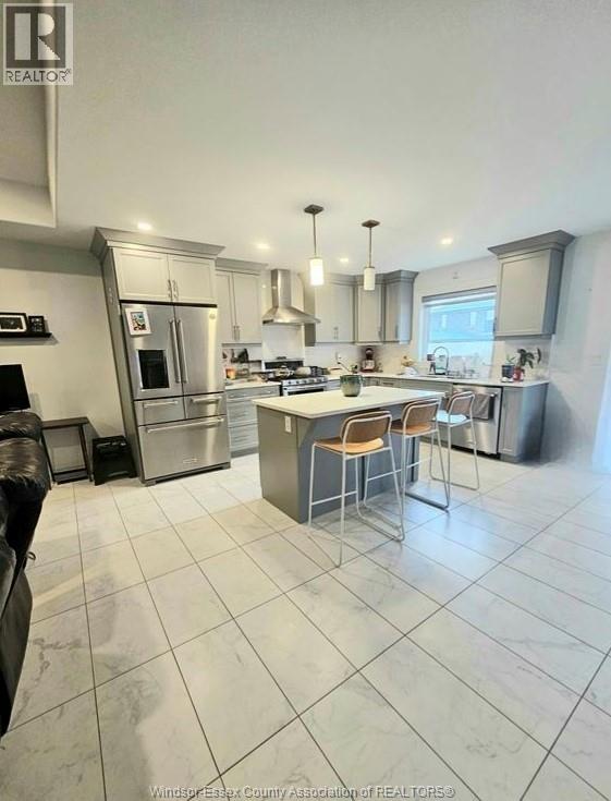 724 FALERIA STREET, Lakeshore — photo 4