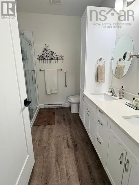 17 232 Thistle Street, Falmouth — photo 5