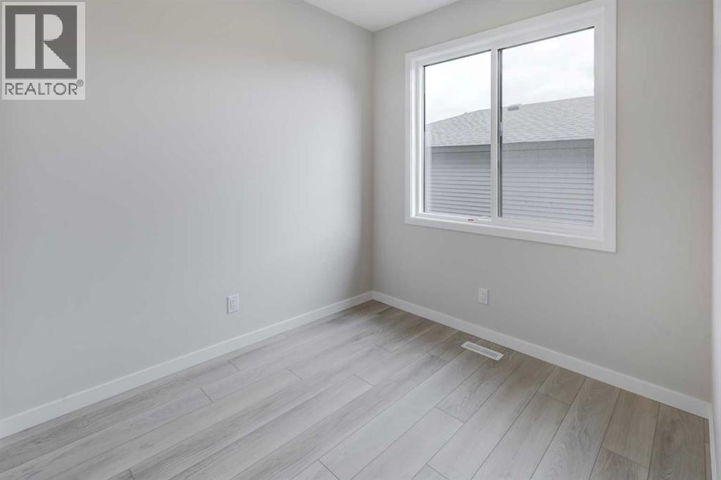 2002 Cobblebrook Crescent SW - 10
