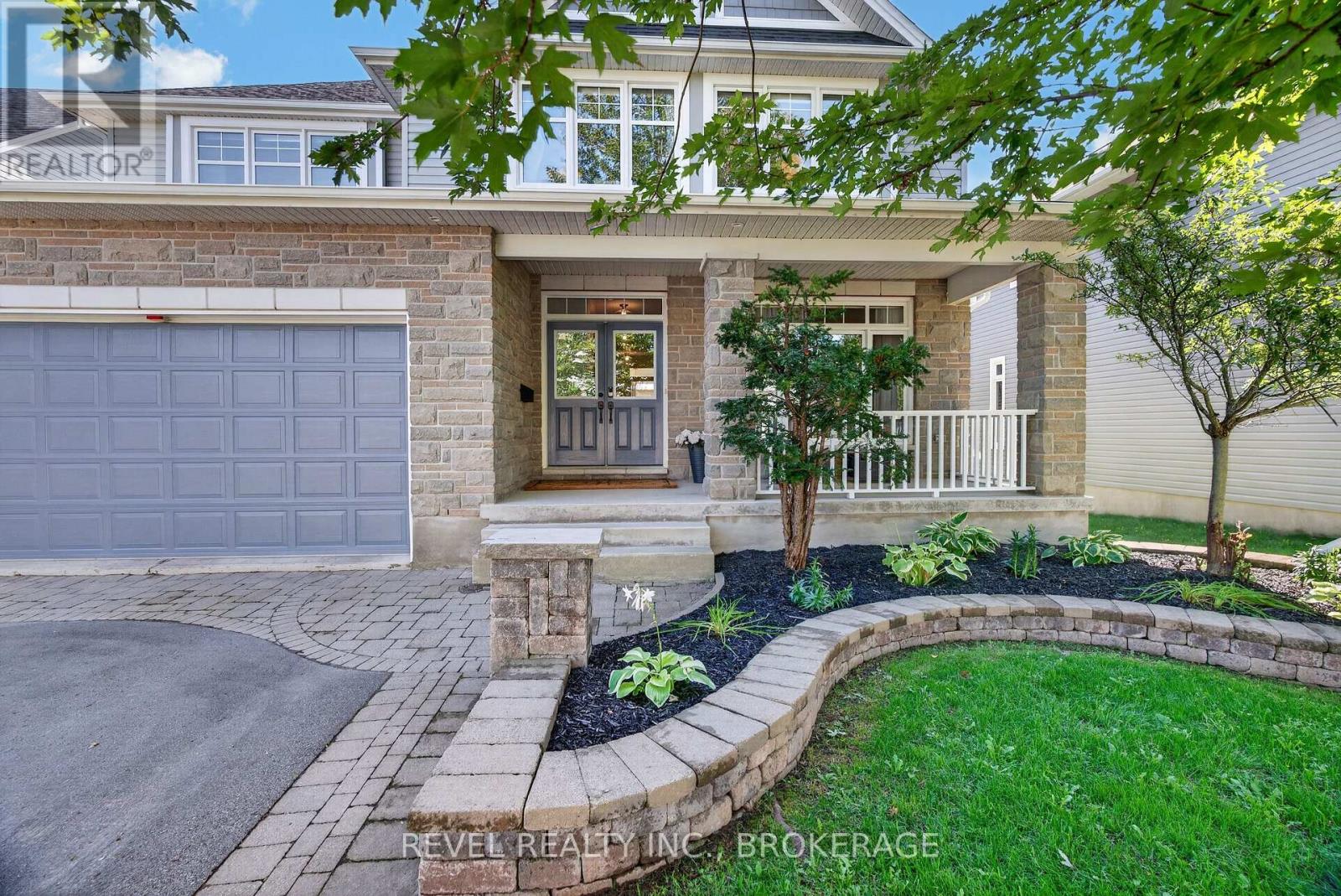 695 FIELDSTONE DRIVE - Image 3
