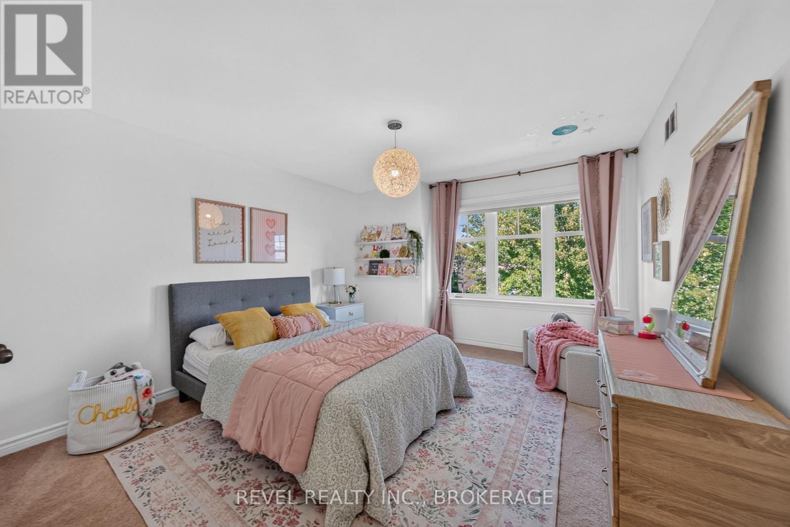695 FIELDSTONE DRIVE - Image 33