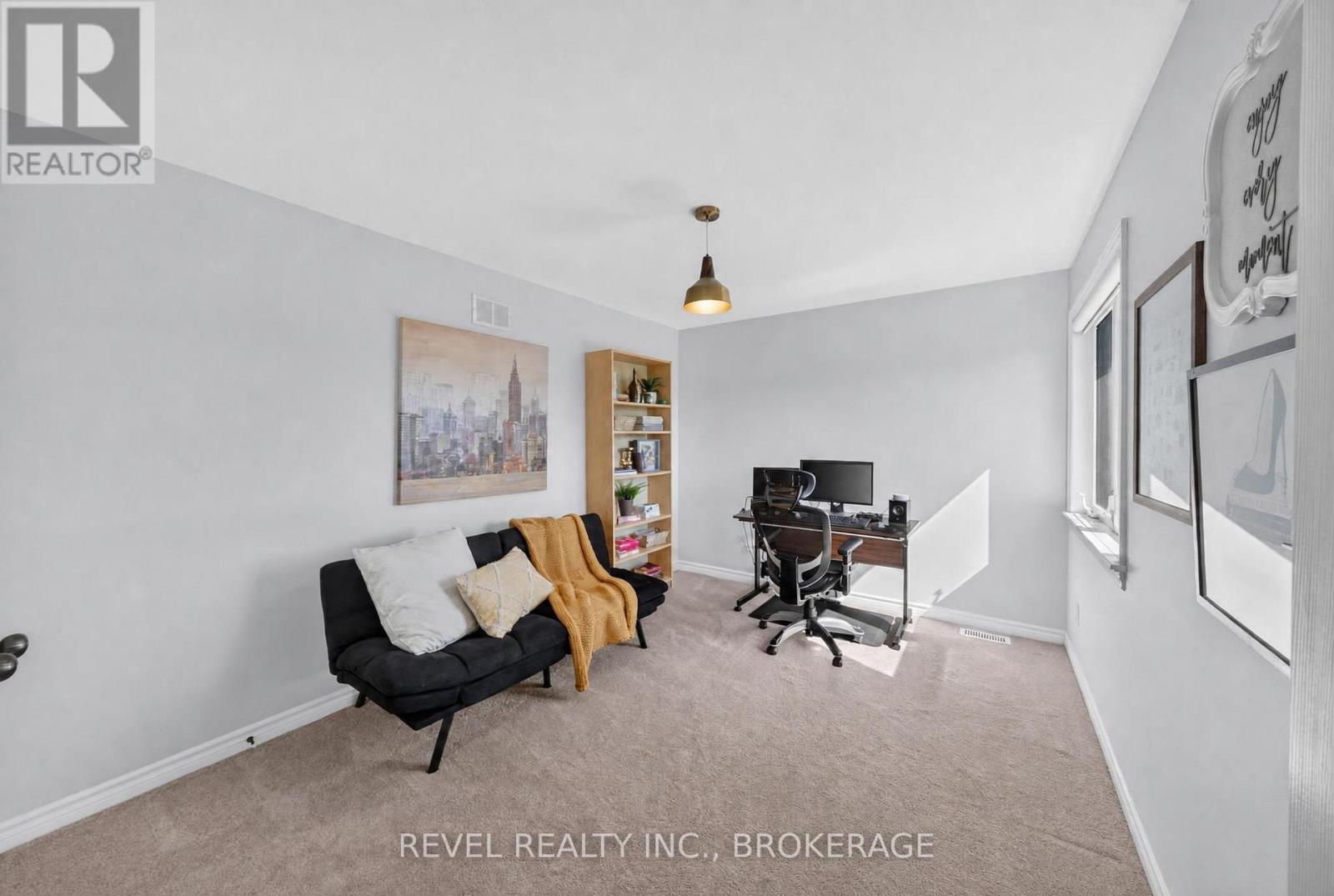 695 FIELDSTONE DRIVE - Image 35