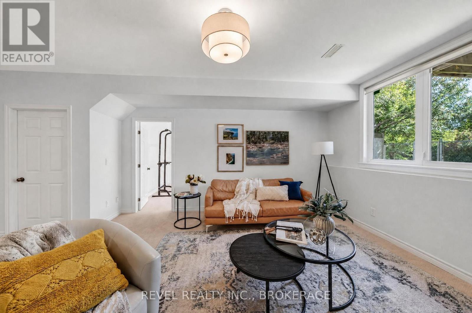 695 FIELDSTONE DRIVE - Image 38