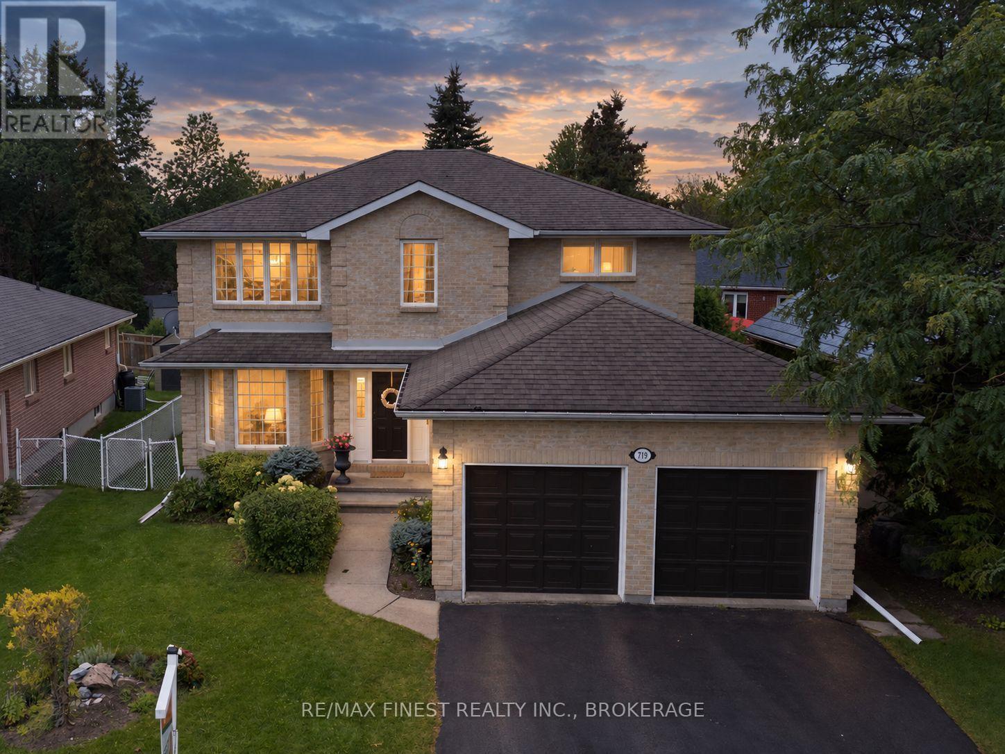 719 WOODSIDE DRIVE - 1