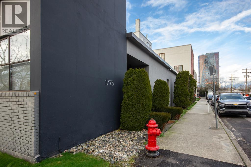 1775 PINE STREET, Vancouver - Image 1