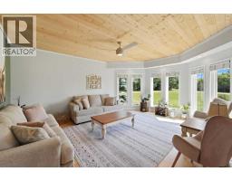 2pc Bathroom - 40032 Range Road 220, Rural Lacombe County, AB T0B3C0 Photo 9
